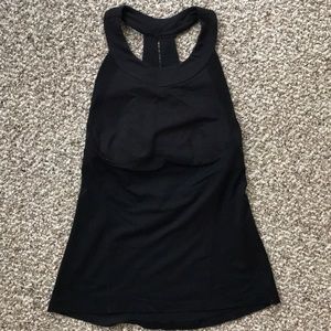 Black Lululemon tank